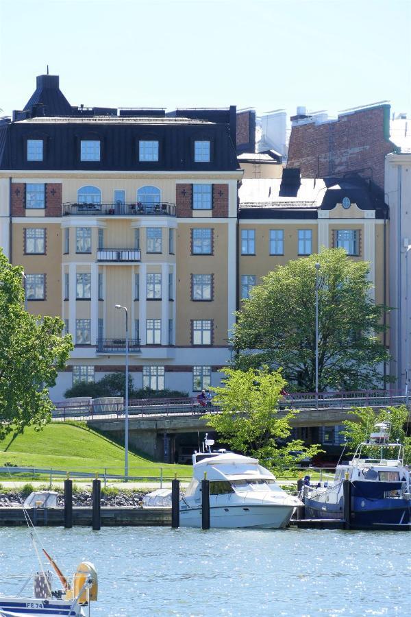 Lejlighed i Helsinki Centrum på 42 m². Soveværelser: 1. Private badeværelser: 1. Eksteriør billede